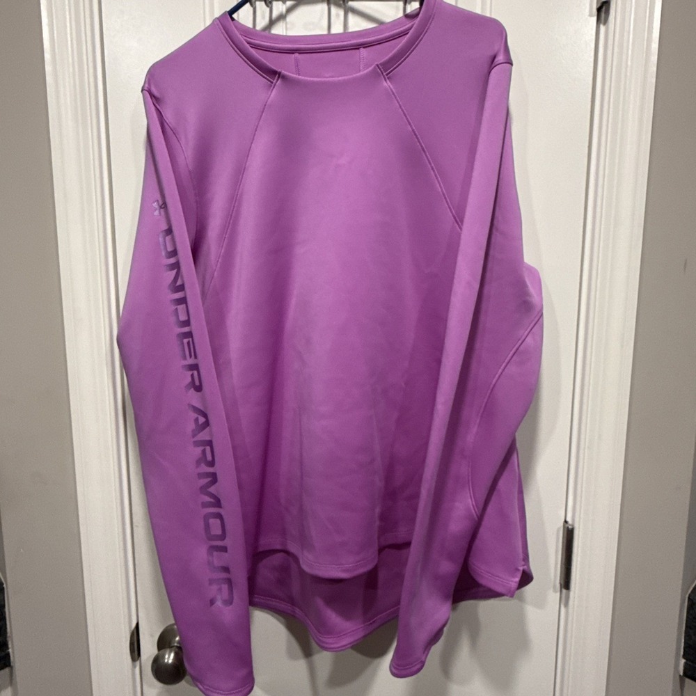 Under Armor Cold Gear - Womens XXL Pullover Long Sleeve Shirt. Pink